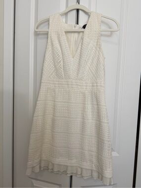 French Connection Off White Cream Eyelet Dress Size 6 Summer Trendy